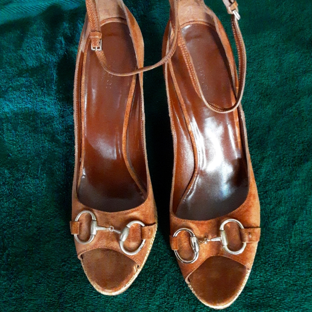 Gucci sandals